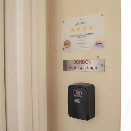 Bonbon Style * Budapest